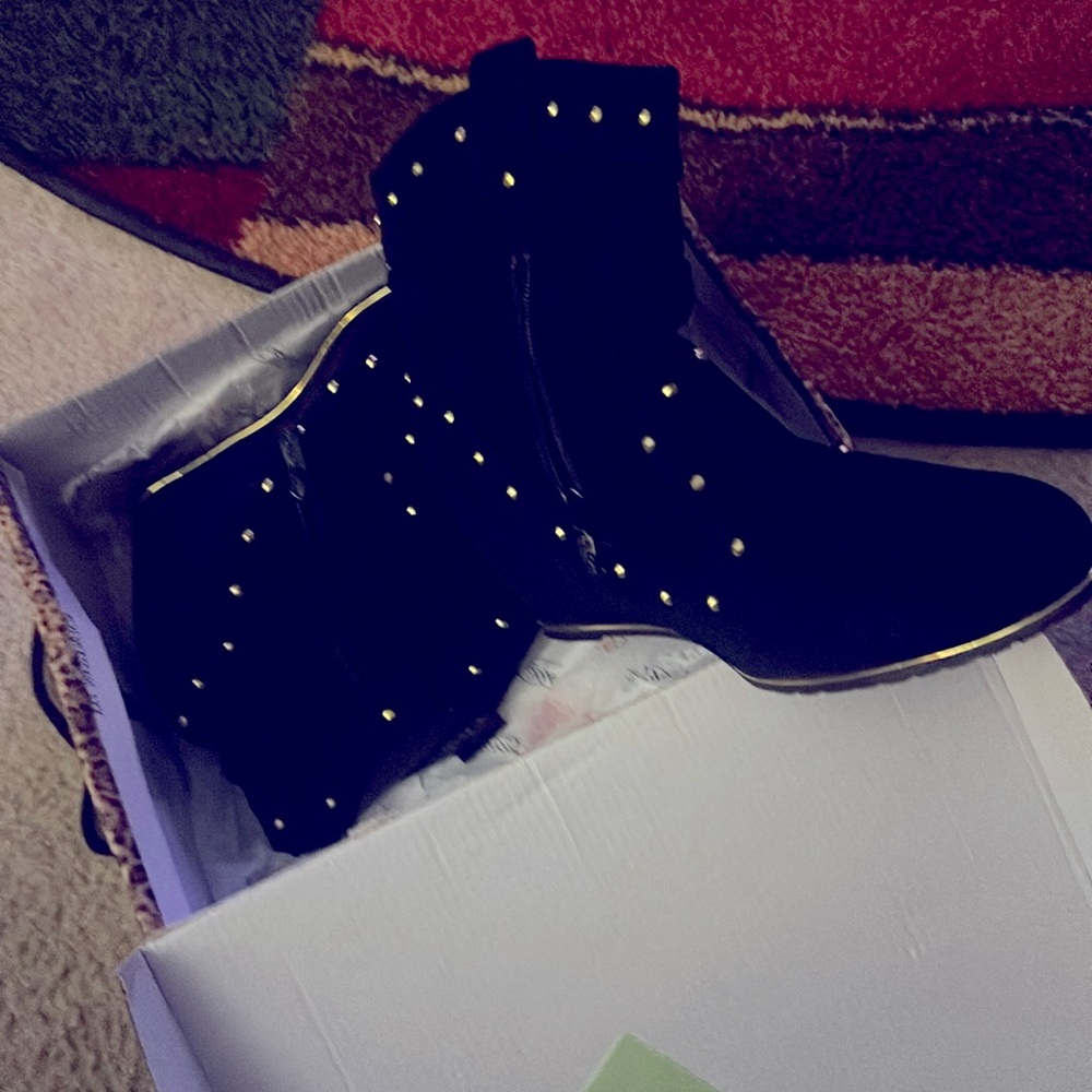 New suede gold studded Booties Sz 9